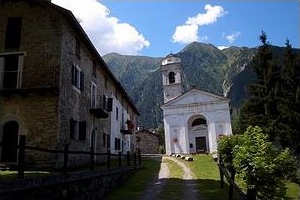 La chiesa di San Salvatore. Foto M. Dei Cas
