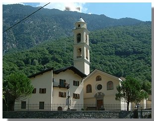 La chiesa di S. Giacomo e Filippo. Foto di M. Dei Cas